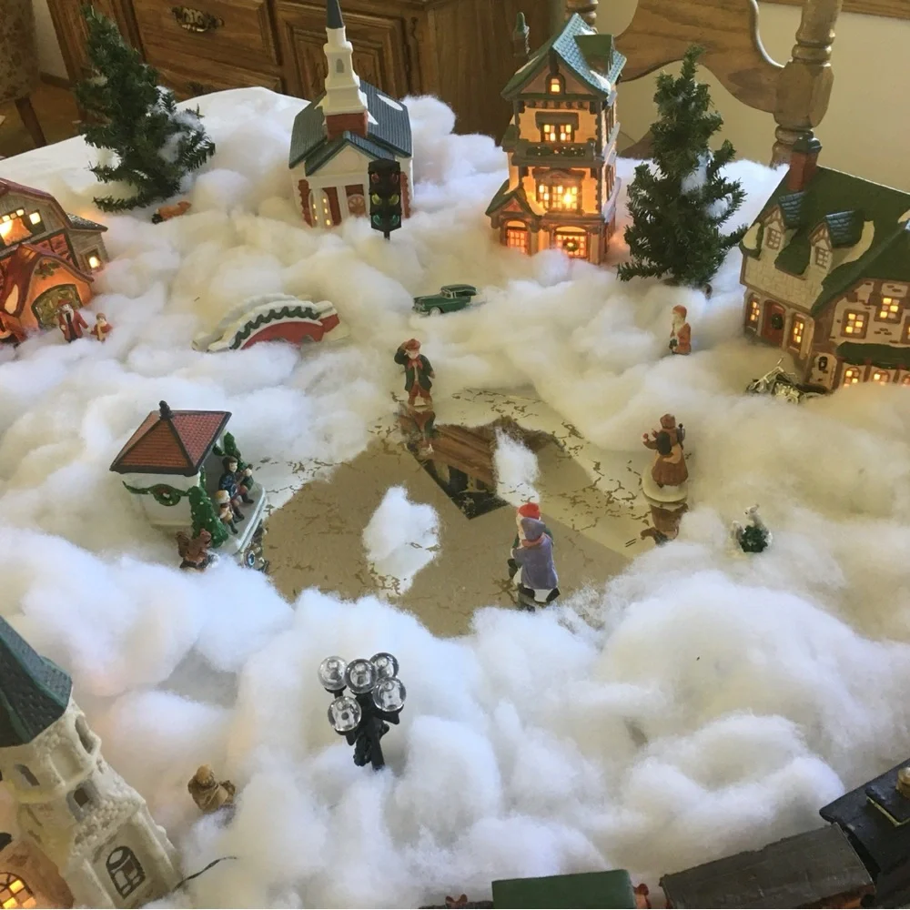 Dickens keepsake porcelain/ceramic lighted church (1 church)